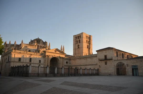 Zamora